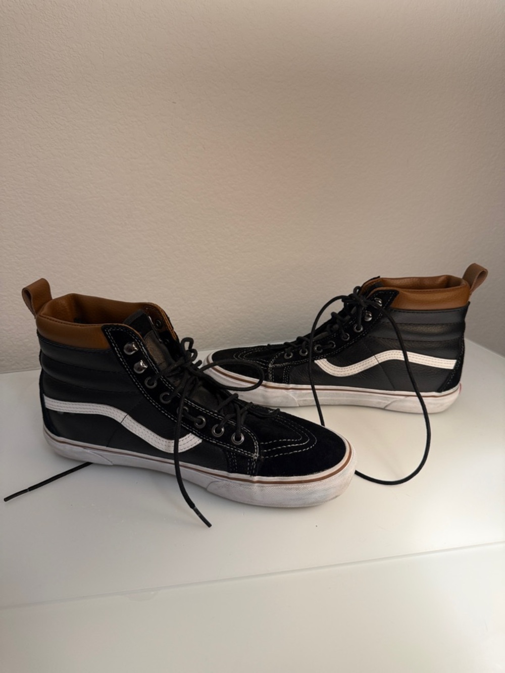 Vans Men’s Black and Brown High-Top Skate Sneakers Size 10.5 - Picture 8 of 8